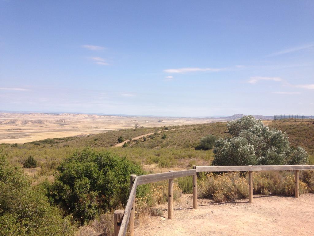 Apartamento Turistico Cigueena De Arguedas Exteriör bild
