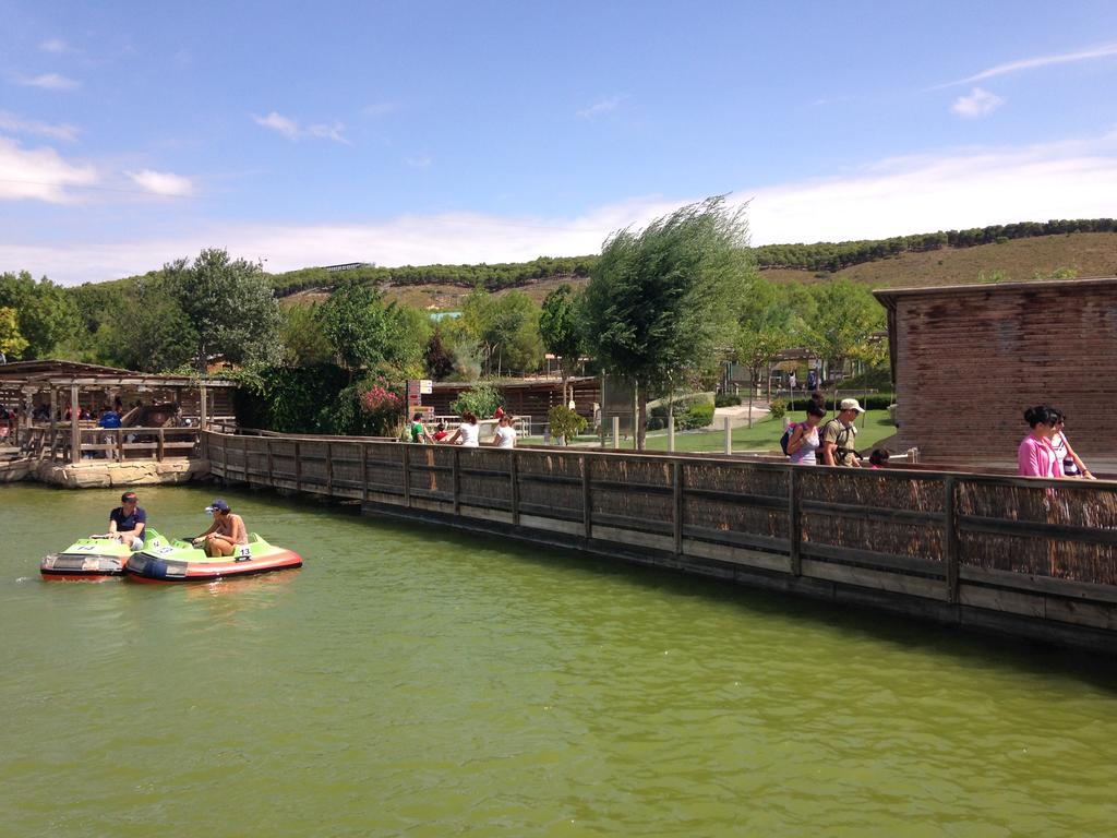 Apartamento Turistico Cigueena De Arguedas Exteriör bild