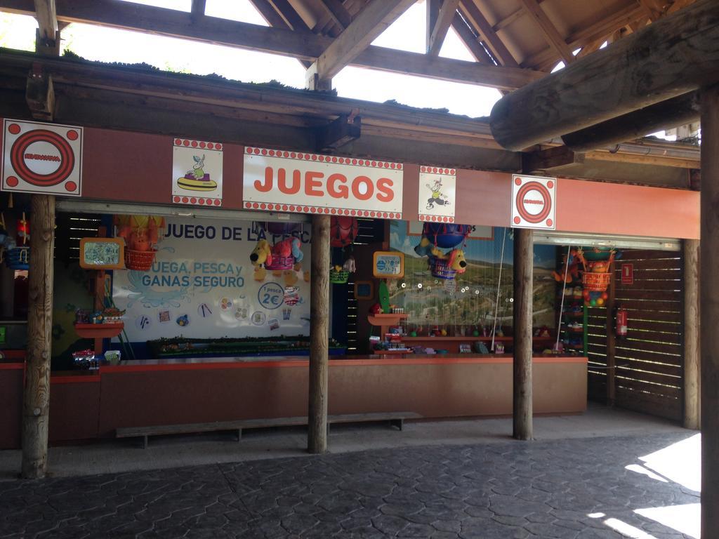 Apartamento Turistico Cigueena De Arguedas Exteriör bild