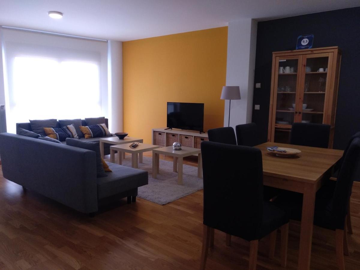Apartamento Turistico Cigueena De Arguedas Exteriör bild